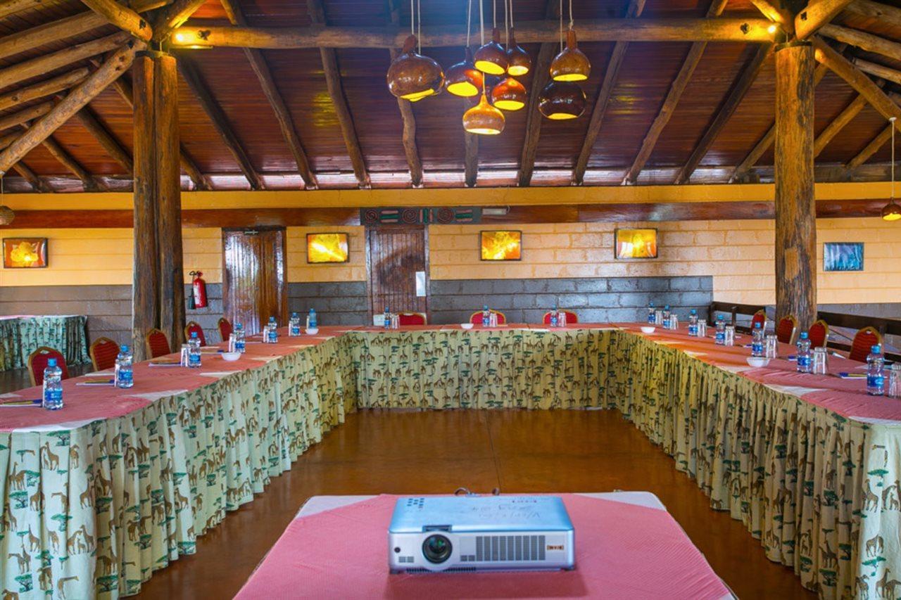 Voi Safari Lodge Ngoại thất bức ảnh