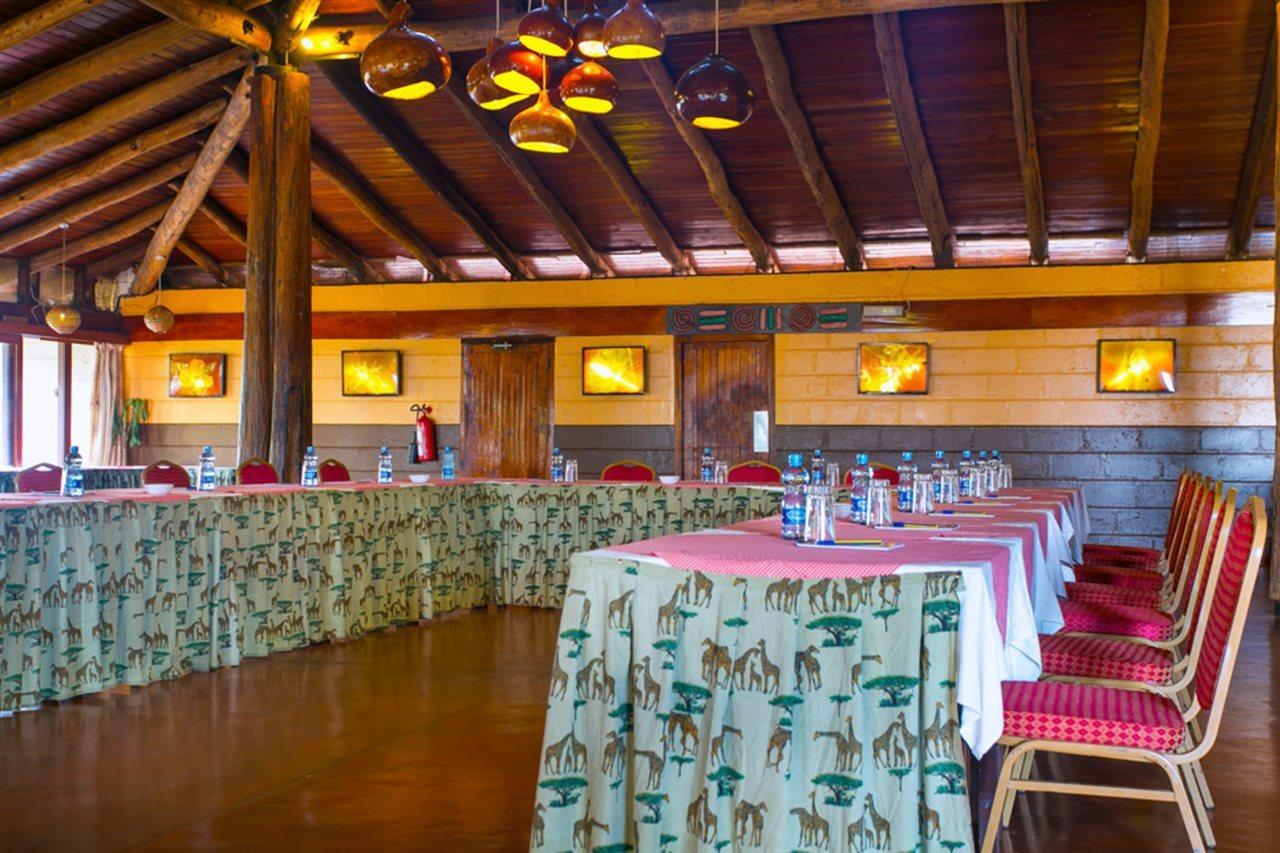 Voi Safari Lodge Ngoại thất bức ảnh